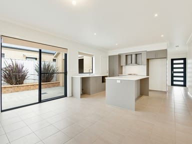 Property 1/1 Riviera Close, PAYNESVILLE VIC 3880 IMAGE 0