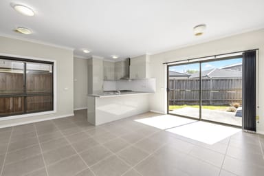 Property 16 Caversham Drive, PAKENHAM VIC 3810 IMAGE 0