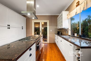 Property 16 Talisman Court, Eatons Hill QLD 4037 IMAGE 0