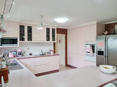 Property 422 Beaver Rock Rd, Granville QLD 4650 IMAGE 0