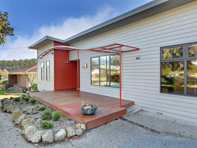 Property 28 Sunhaven Avenue, Geilston Bay TAS 7015 IMAGE 0