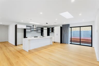 Property 35 Sunnyside Crescent, WATTLE GLEN VIC 3096 IMAGE 0