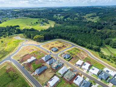Property 7 Holmes Circuit, Chilcotts Grass NSW 2480 IMAGE 0