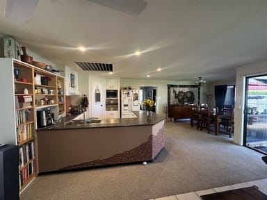 Property 8 ELINA COURT, ALEXANDRA HILLS QLD 4161 IMAGE 0