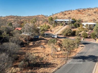 Property 33 The Fairway, DESERT SPRINGS NT 0870 IMAGE 0