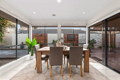 Property 7 Flinders Chase, Sandhurst VIC 3977 IMAGE 0