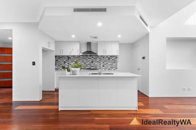 Property 18 Moonlight Street, North Coogee WA 6163 IMAGE 0