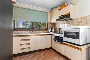 Property 18 Nodding Avenue, Frankston North VIC 3200 IMAGE 0