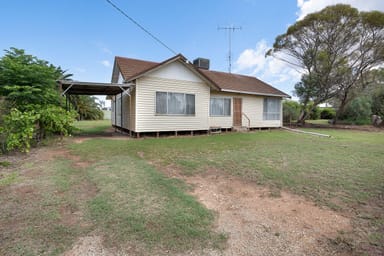 Property 27 Pioneer Street, MANANGATANG VIC 3546 IMAGE 0