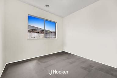 Property 12 Brocker Street, CLYDE NORTH VIC 3978 IMAGE 0