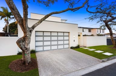 Property 5 Robin Avenue, Paradise Point QLD 4216 IMAGE 0