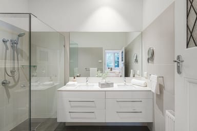Property 24 Alexandra Avenue, Canterbury VIC 3126 IMAGE 0