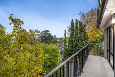 Property 8 Maltravers Road, Eaglemont VIC 3084 IMAGE 0