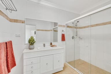 Property 2/1 Lynn Avenue, Point Frederick NSW 2250 IMAGE 0