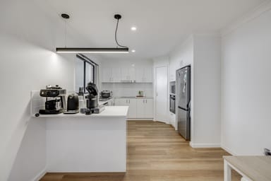Property Unit 8, 319a Bridge Street, NEWTOWN QLD 4350 IMAGE 0