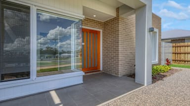 Property 10 McEwan Crescent, KEARNEYS SPRING QLD 4350 IMAGE 0