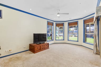 Property 2 Ixia Close, HOPPERS CROSSING VIC 3029 IMAGE 0