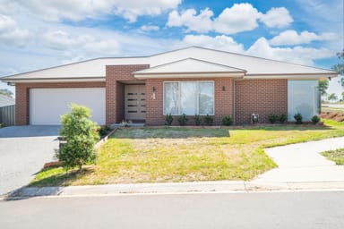 Property 4 Pheasant Court, THURGOONA NSW 2640 IMAGE 0