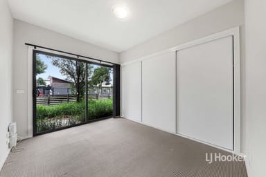 Property 11/20 Hyde Park Avenue, Craigieburn VIC 3064 IMAGE 0