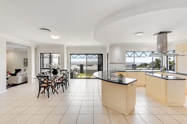 Property 43 Windemere Terrace, Mount Lofty QLD 4350 IMAGE 0