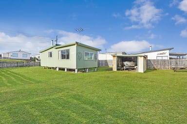 Property 105 Main Road, MUSSELROE BAY TAS 7264 IMAGE 0