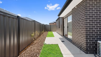 Property 28 Ironcap Road, MICKLEHAM VIC 3064 IMAGE 0