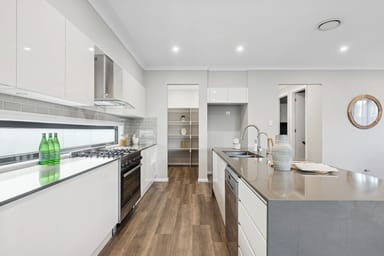 Property 18 Mullumbimby Avenue, Hoxton Park NSW 2171 IMAGE 0
