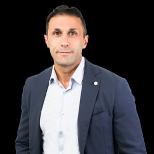 Property Agent Tomas Soner