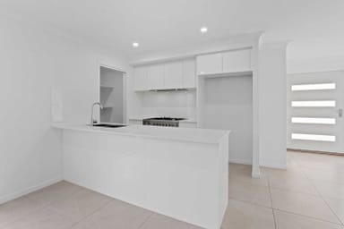 Property 5 Acacia Street, Bahrs Scrub QLD 4207 IMAGE 0