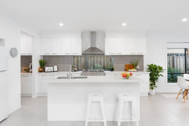 Property 19 Edenhope Circuit, Armstrong Creek VIC 3217 IMAGE 0