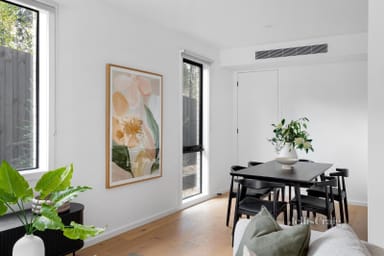 Property 2 Karingal Drive, Eltham North VIC 3095 IMAGE 0
