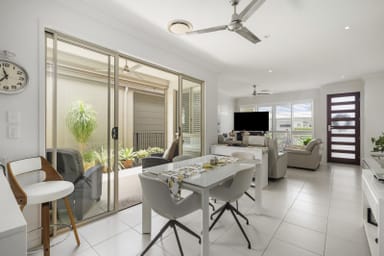 Property 18/299 Napper Road, Arundel QLD 4214 IMAGE 0