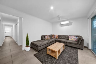 Property 10 Centurion Circuit, HOLMVIEW QLD 4207 IMAGE 0