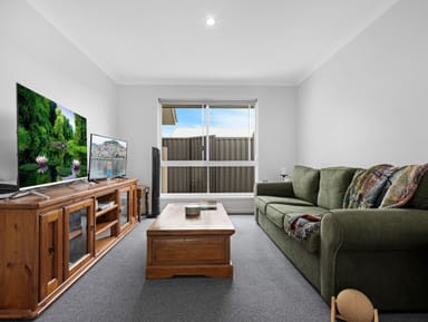 Property 5 Krista Ct, Burrum Heads QLD 4659 IMAGE 0