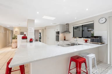 Property 2 Mainbrace Court, BANKSIA BEACH QLD 4507 IMAGE 0