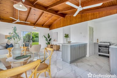 Property 10 Banksia Close, HOLLOWAYS BEACH QLD 4878 IMAGE 0