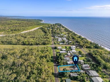 Property 8 Marlin Street, Balgal Beach QLD 4818 IMAGE 0