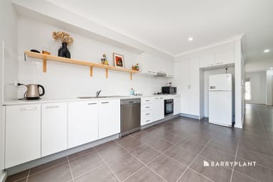 Property 15 Tarlo Court, Craigieburn VIC 3064 IMAGE 0