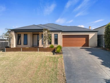 Property 15 Vale Court, Leongatha VIC 3953 IMAGE 0