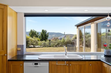 Property 6 Englefield Drive, Margate TAS 7054 IMAGE 0