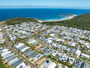 Property 28 Quinn Street, Catherine Hill Bay NSW 2281 IMAGE 0