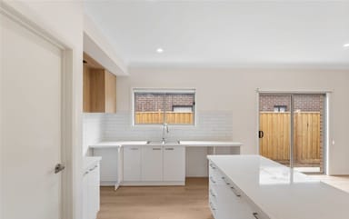 Property 15 Kallara Road, BROOKFIELD VIC 3338 IMAGE 0
