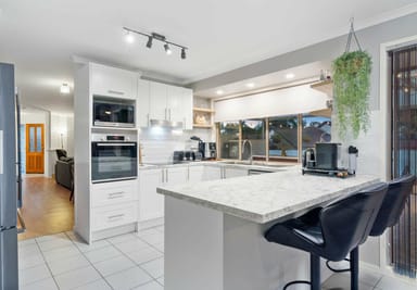 Property 14 Beaufortia Court, Regents Park QLD 4118 IMAGE 0
