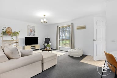 Property 2/8 Biggs Court, Flora Hill VIC 3550 IMAGE 0