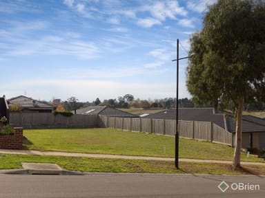 Property 13 Wattleglade Avenue, Warragul VIC 3820 IMAGE 0
