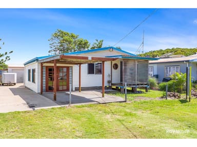 Property 11 Meadow Street, KEPPEL SANDS QLD 4702 IMAGE 0