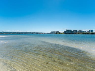 Property 36 The Esplanade, Paradise Point QLD 4216 IMAGE 0