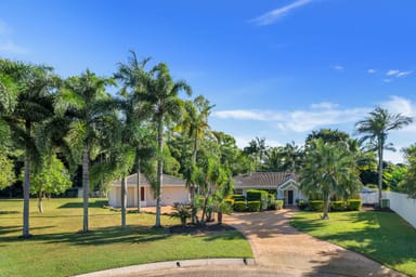Property 14-15 Green Avenue, KEWARRA BEACH QLD 4879 IMAGE 0