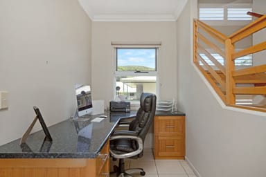 Property 1/15 MEIKLEVILLE Street, MEIKLEVILLE HILL QLD 4703 IMAGE 0