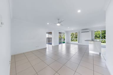 Property 7 Helm Place, CANNON VALLEY QLD 4800 IMAGE 0